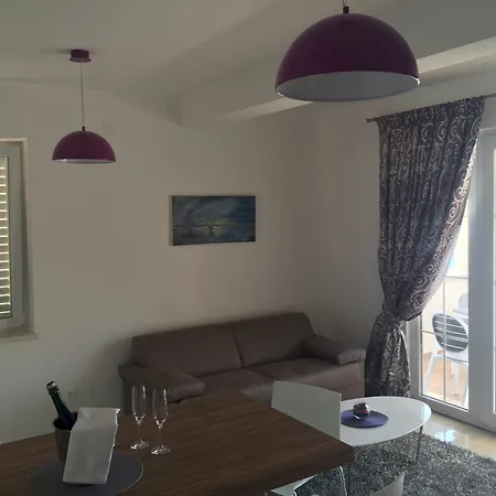 Pine Tree Boutique Apartments *