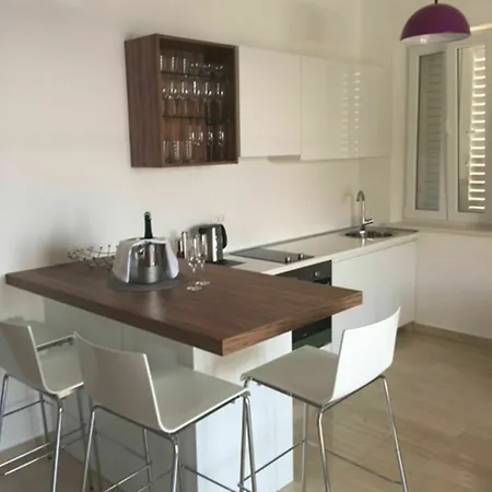 Pine Tree Boutique Apartments