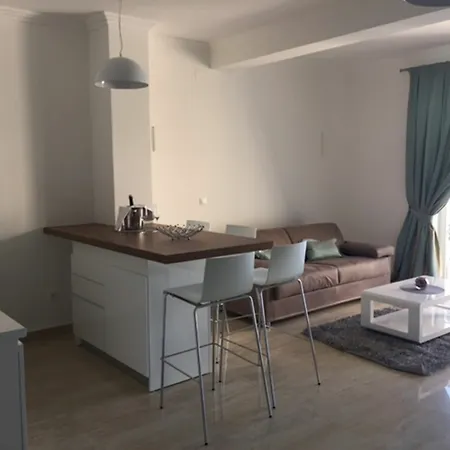 Pine Tree Boutique Apartments Apartman