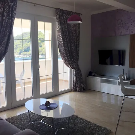 Pine Tree Boutique Apartments * Saplunara