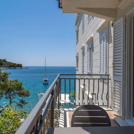 Pine Tree Boutique Apartments Apartman Saplunara