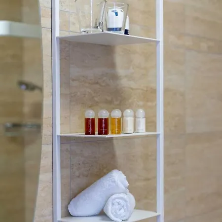 Pine Tree Boutique Apartments *