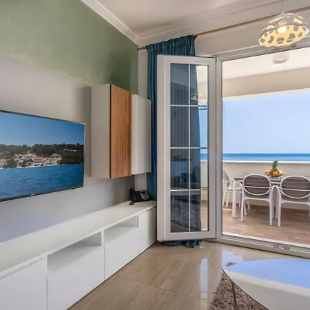 Pine Tree Boutique Apartments * Saplunara