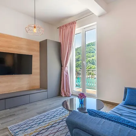 Pine Tree Boutique Apartments Apartman *