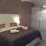 Pine Tree Boutique سابلونارا