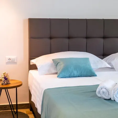 Pine Tree Boutique Apartment