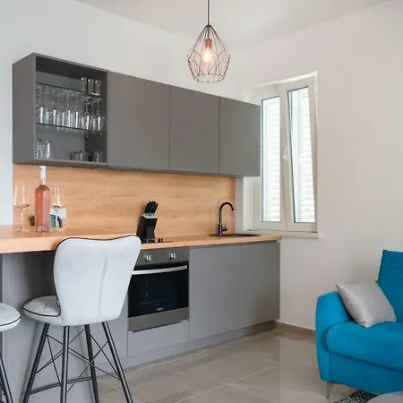 Pine Tree Boutique Apartment *