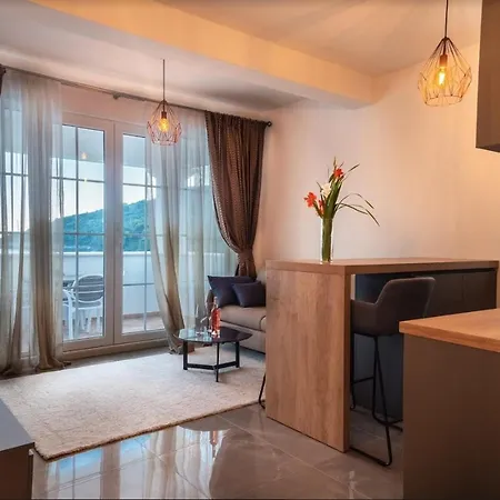 Διαμέρισμα Pine Tree Boutique